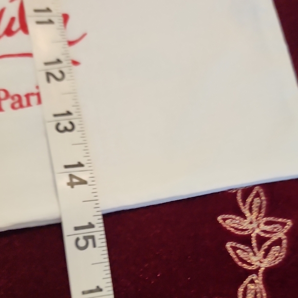 Christian Louboutin White and Red Dust Bag - Picture 4 of 5